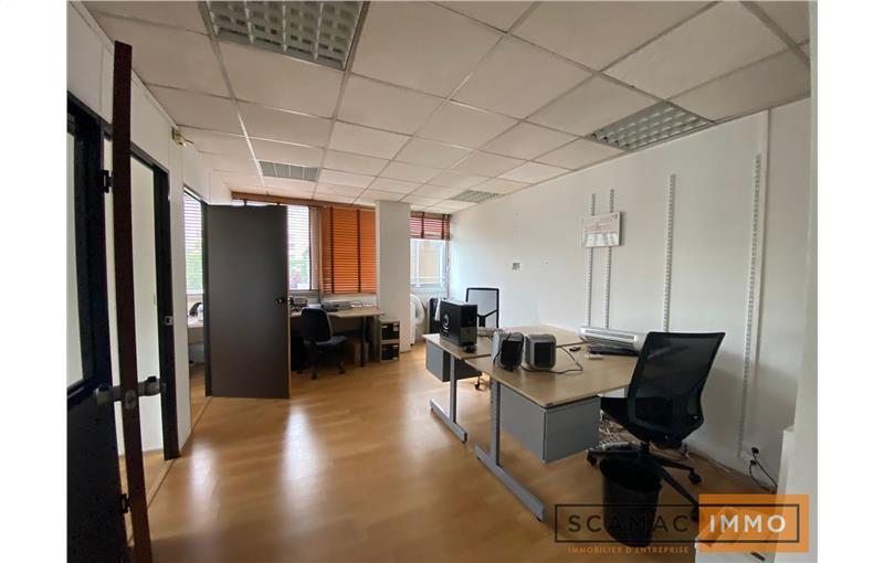 Vente de bureau de 439 m² à Ivry-sur-Seine - 94200 photo - 1