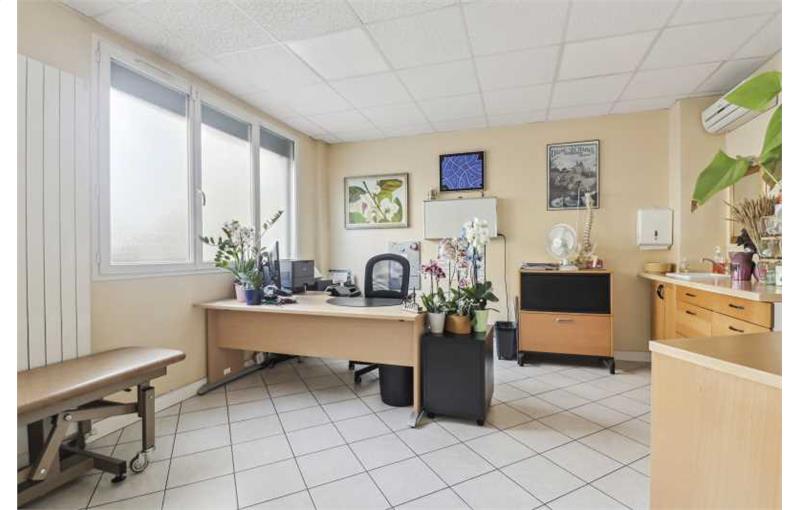 Vente de bureau de 127 m² à La Garenne-Colombes - 92250 photo - 1