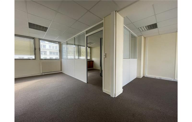 Vente de bureau de 280 m² à Le Havre - 76600 photo - 1