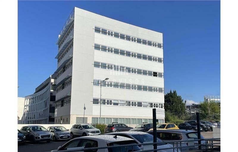 Vente de bureau de 218 m² à Le Mans - 72000 photo - 1