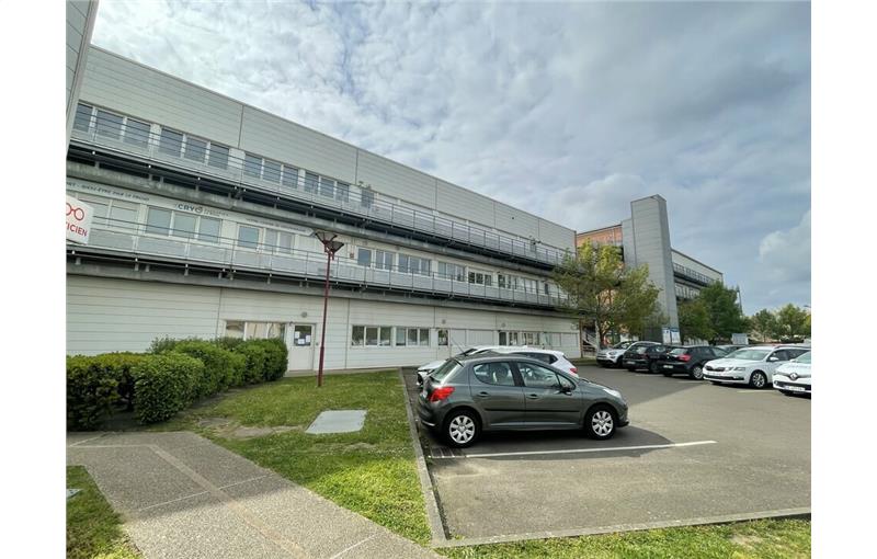 Vente de bureau de 246 m² à Le Mans - 72000 photo - 1