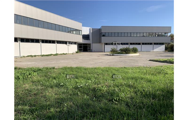 Vente de bureau de 5 647 m² à Les Pennes-Mirabeau - 13170 photo - 1