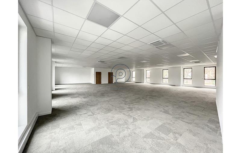 Vente de bureau de 234 m² à Lille - 59000 photo - 1