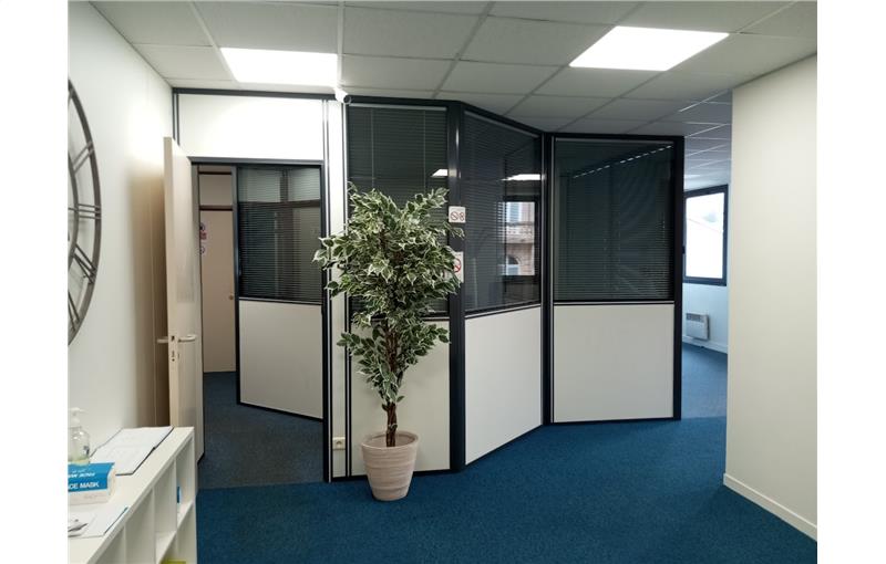 Vente de bureau de 242 m² à Limoges - 87000 photo - 1