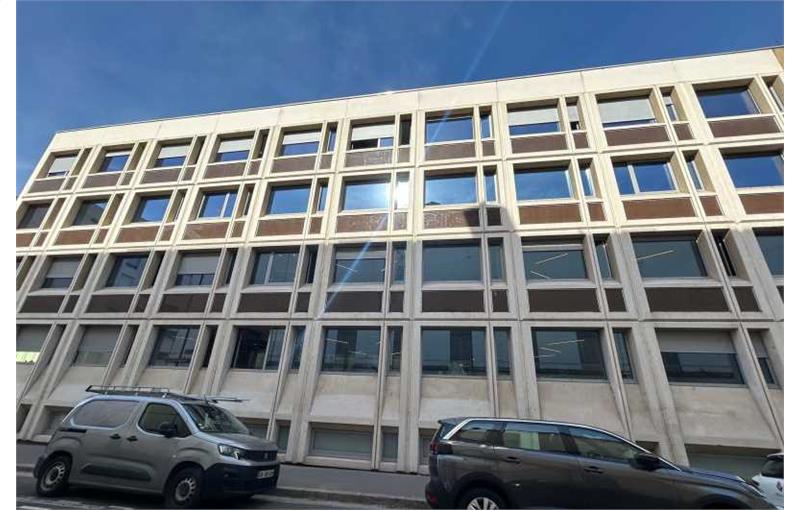 Vente de bureau de 637 m² à Lyon 6 - 69006 photo - 1