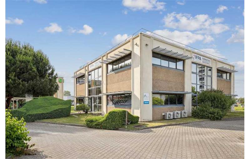 Vente de bureau de 616 m² à Mérignac - 33700 photo - 1