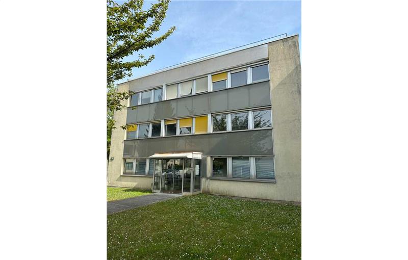 Vente de bureau de 428 m² à Noisiel - 77186 photo - 1