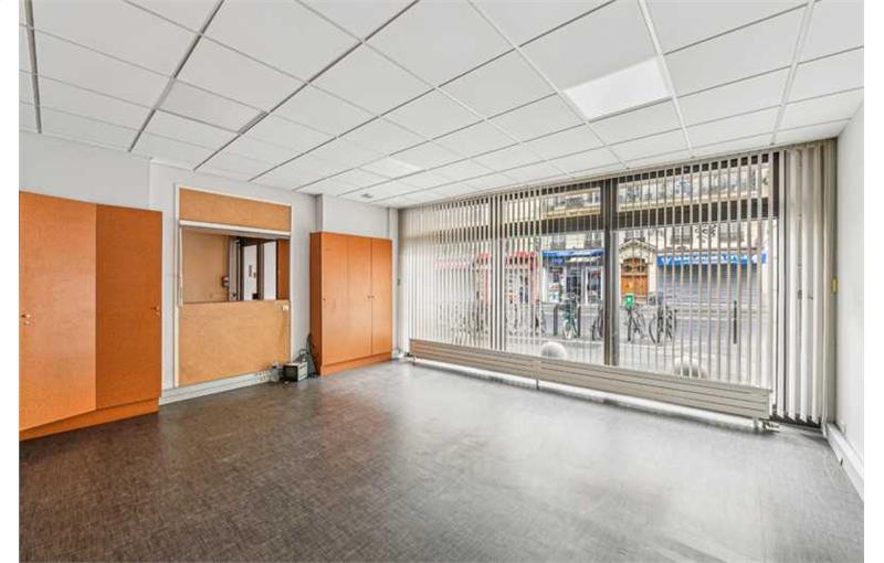 Vente de bureau de 392 m² à Paris 10 - 75010 photo - 1