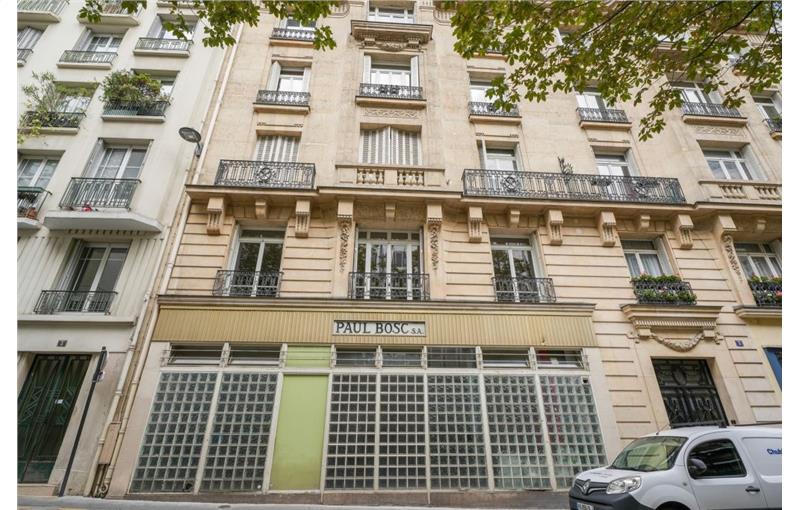 Vente de bureau de 328 m² à Paris 10 - 75010 photo - 1