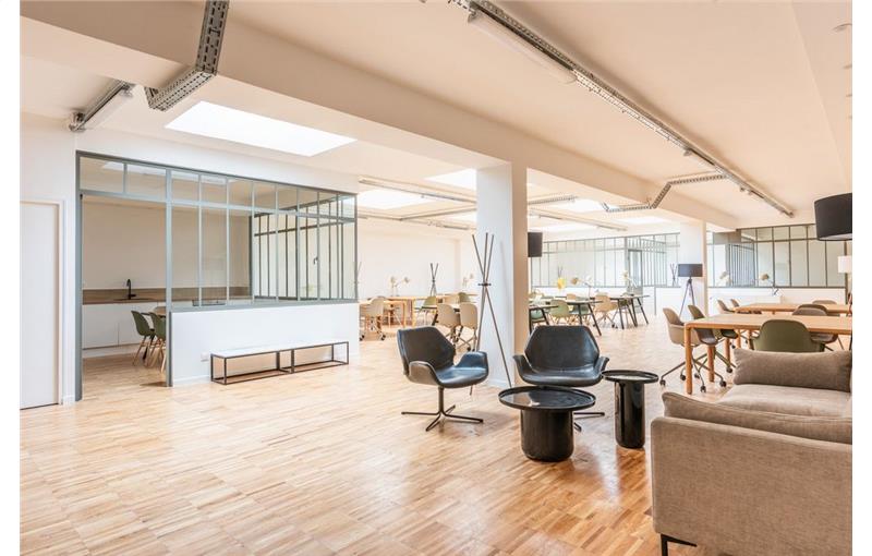 Vente de bureau de 250 m² à Paris 13 - 75013 photo - 1