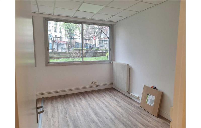 Vente de bureau de 102 m² à Paris 14 - 75014 photo - 1