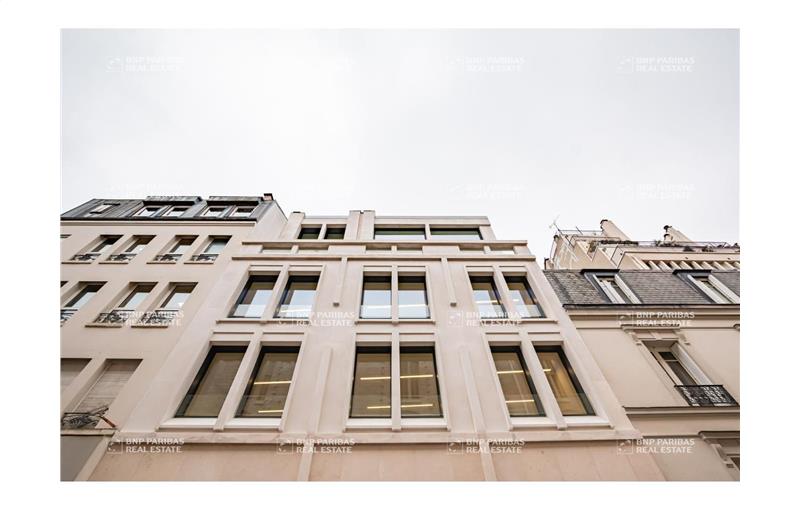 Vente de bureau de 478 m² à Paris 16 - 75016 photo - 1