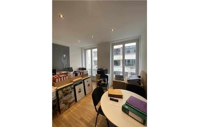 Vente de bureau de 118 m² à Paris 3 - 75003 photo - 1