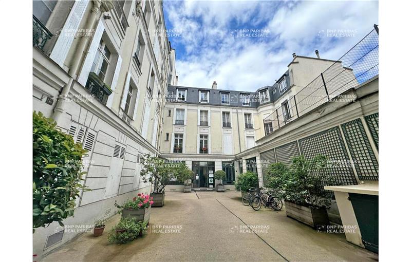 Vente de bureau de 676 m² à Paris 5 - 75005 photo - 1