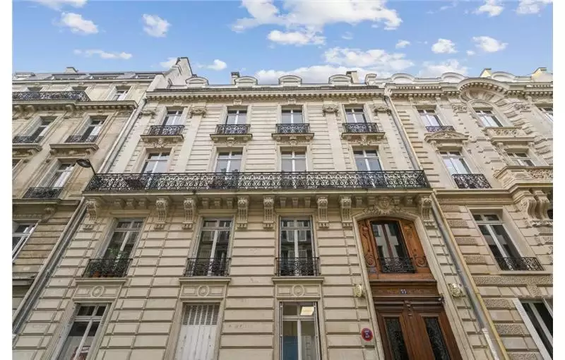 Vente de bureau de 212 m² à Paris 8 - 75008