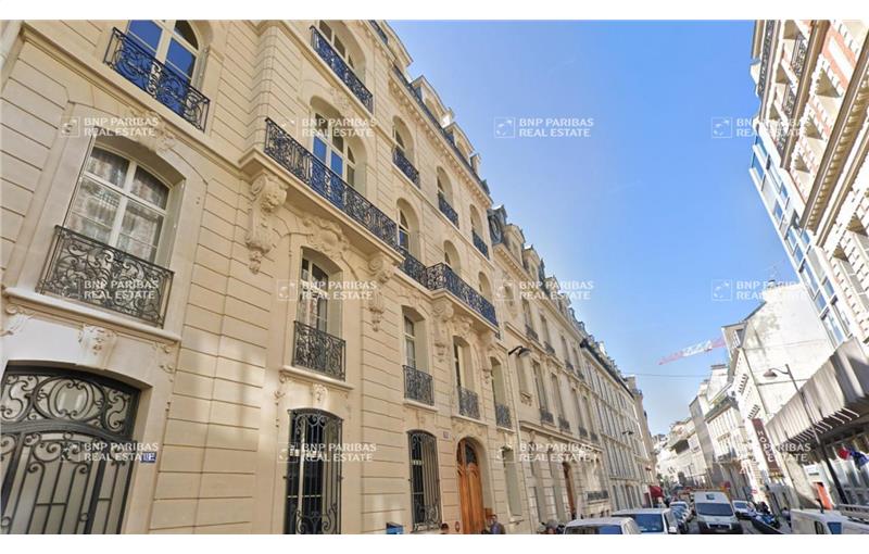 Vente de bureau de 275 m² à Paris 8 - 75008 photo - 1