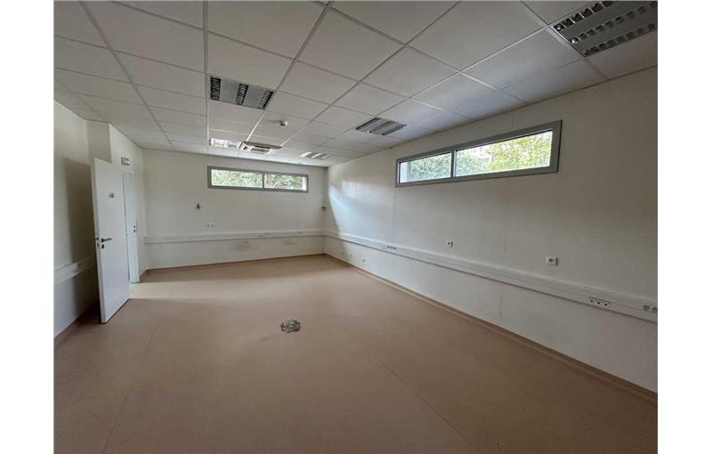 Bureau en vente de 294 m² à Perpignan - 66000 photo - 1