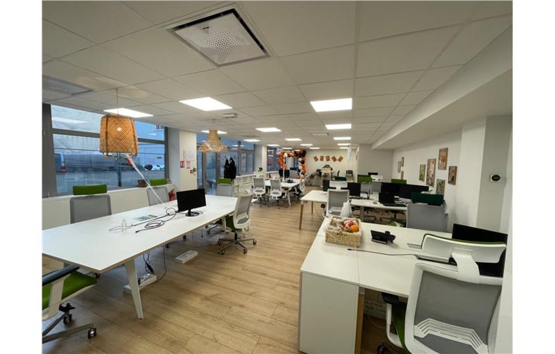 Vente de bureau de 285 m² à Puteaux - 92800 photo - 1