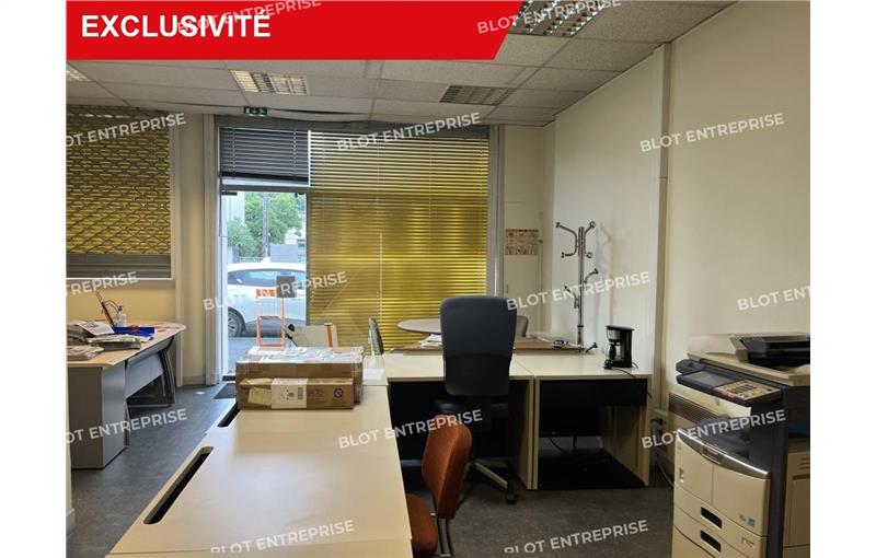 Vente de bureau de 274 m² à Quimper - 29000 photo - 1