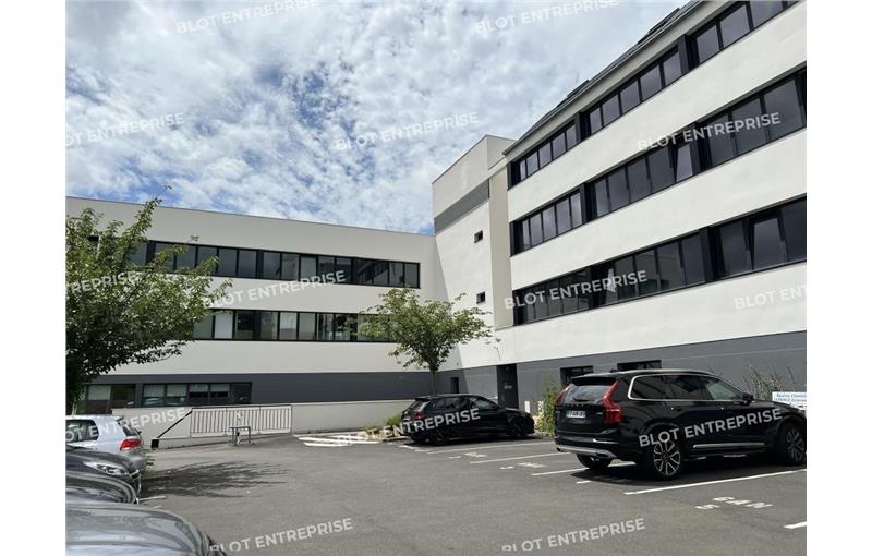 Vente de bureau de 1 299 m² à Rennes - 35000 photo - 1