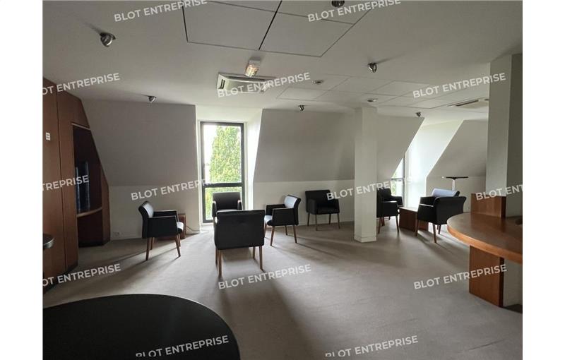 Bureau à vendre de 237 m² à Rennes - 35000 photo - 1