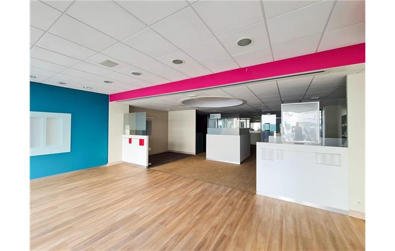 Bureau à vendre de 360 m² à Saint-Brieuc - 22000 photo - 1