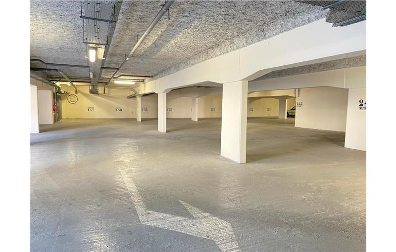 Vente de bureau de 816 m² à Saint-Denis - 93200 photo - 1