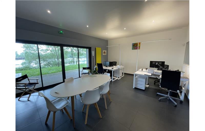 Vente de bureau de 92 m² à Saint-Herblain - 44800 photo - 1