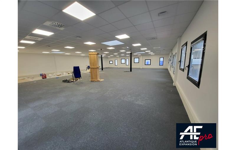 Vente de bureau de 266 m² à Saint-Nazaire - 44600 photo - 1