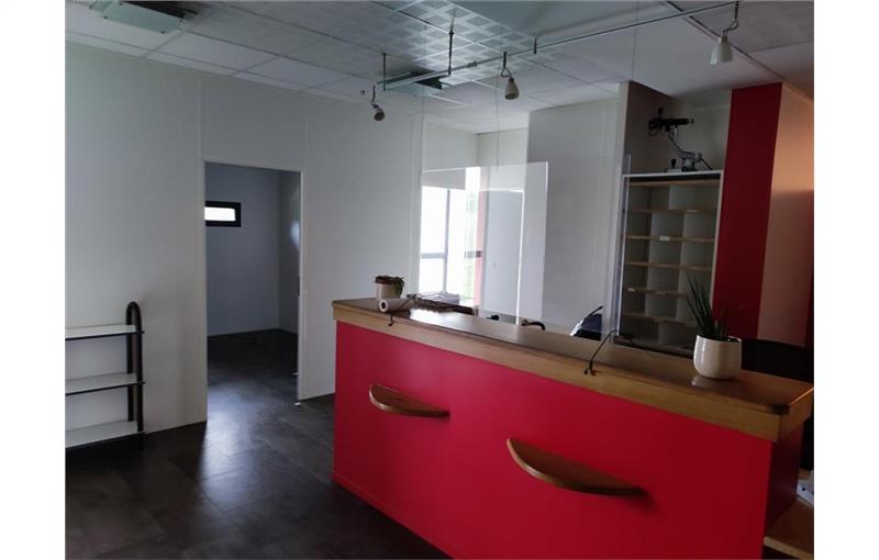 Vente de bureau de 105 m² à Saint-Nazaire - 44600 photo - 1