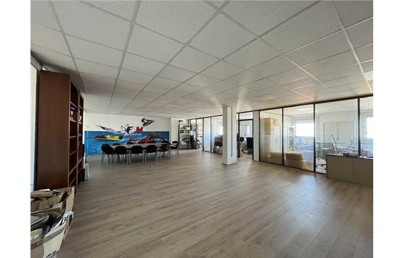 Achat de bureau de 134 m² à Saint-Ouen - 93400 photo - 1