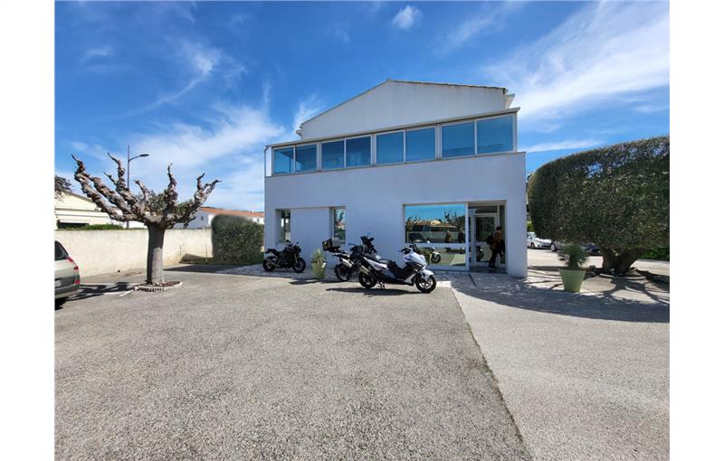 Vente de bureau de 450 m² à Sanary-sur-Mer - 83110 photo - 1