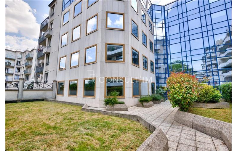 Vente de bureau de 312 m² à Suresnes - 92150 photo - 1