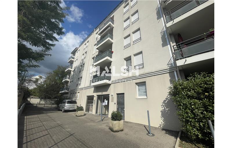 Bureau en vente de 95 m² à Vénissieux - 69200 photo - 1