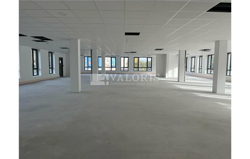 Bureau à vendre de 701 m² à Vénissieux - 69200 photo - 1