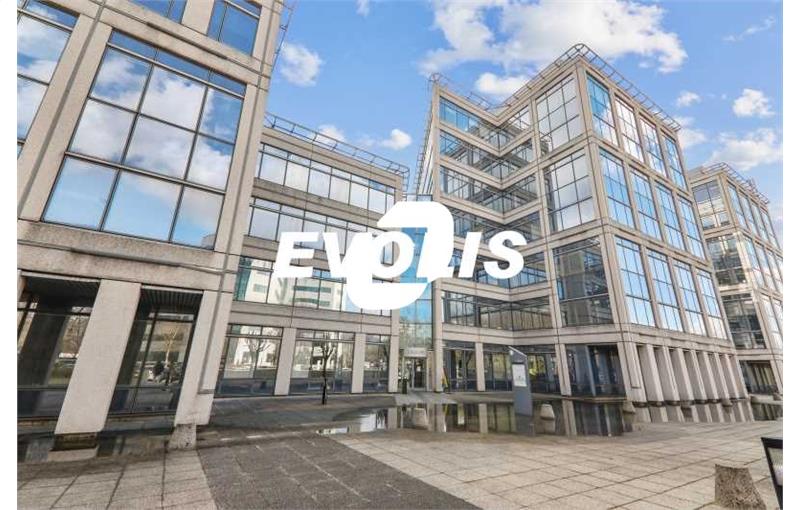 Vente de bureau de 1 588 m² à Villepinte - 93420 photo - 1