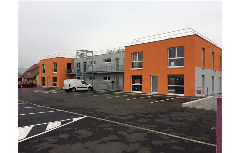 Vente de bureau de 275 m² à Wettolsheim - 68920 photo - 1