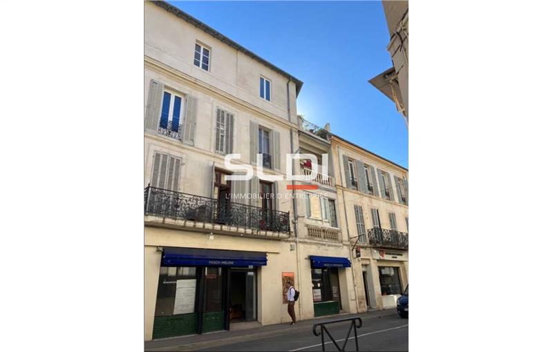 Vente de local commercial de 107 m² à Arles - 13200 photo - 1