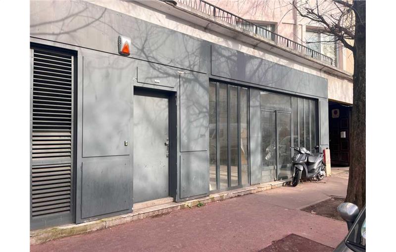 Vente de local commercial de 74 m² à Aubervilliers - 93300 photo - 1