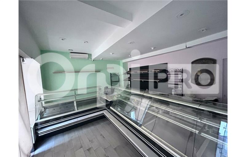 Vente de local commercial de 310 m² à Brétigny-sur-Orge - 91220 photo - 1