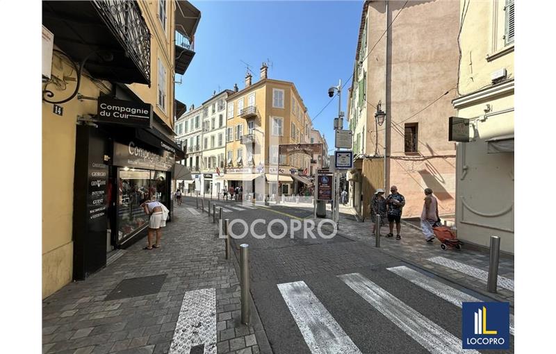 Vente de local commercial de 50 m² à Cannes - 06400 photo - 1