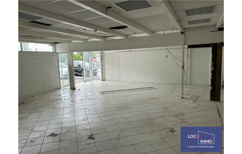 Vente de local commercial de 160 m² à Cenon - 33150 photo - 1