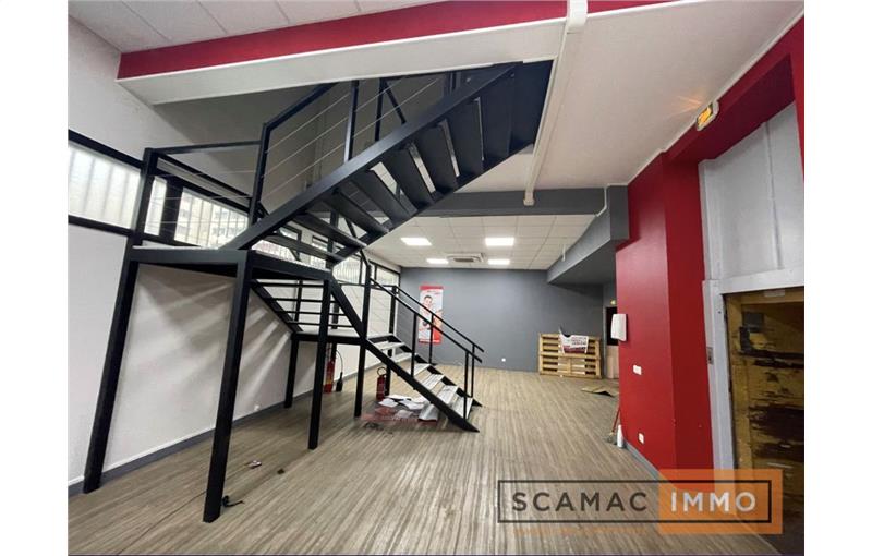 Vente de local commercial de 928 m² à Longjumeau - 91160 photo - 1