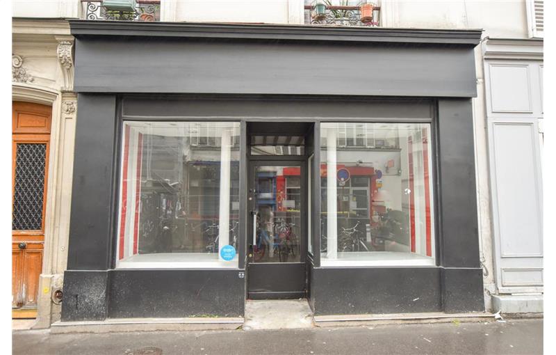 Local commercial en vente de 62 m² à Paris 18 - 75018 photo - 1