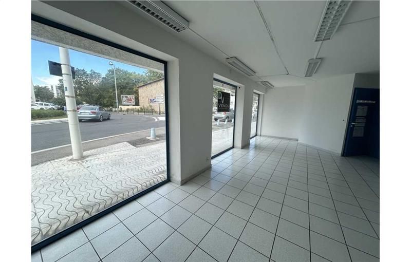 Achat de local commercial de 34 m² à Perpignan - 66000 photo - 1