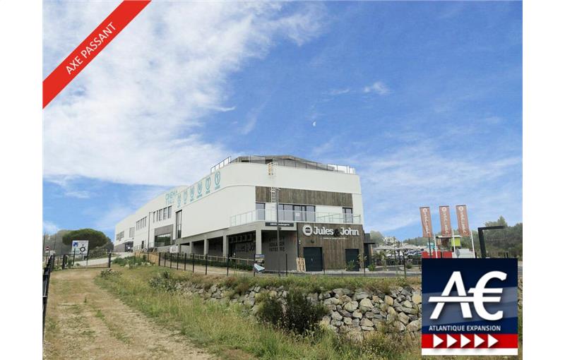 Vente de local commercial de 555 m² à Pornic - 44210 photo - 1