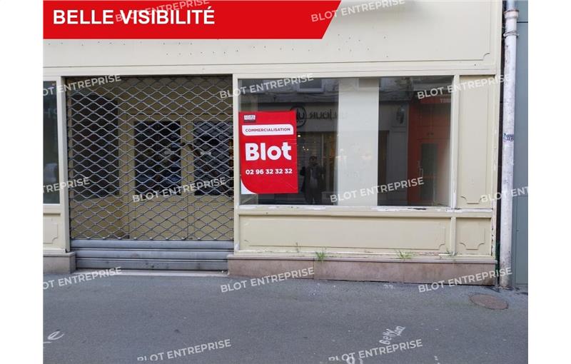 Vente de local commercial de 247 m² à Saint-Brieuc - 22000 photo - 1