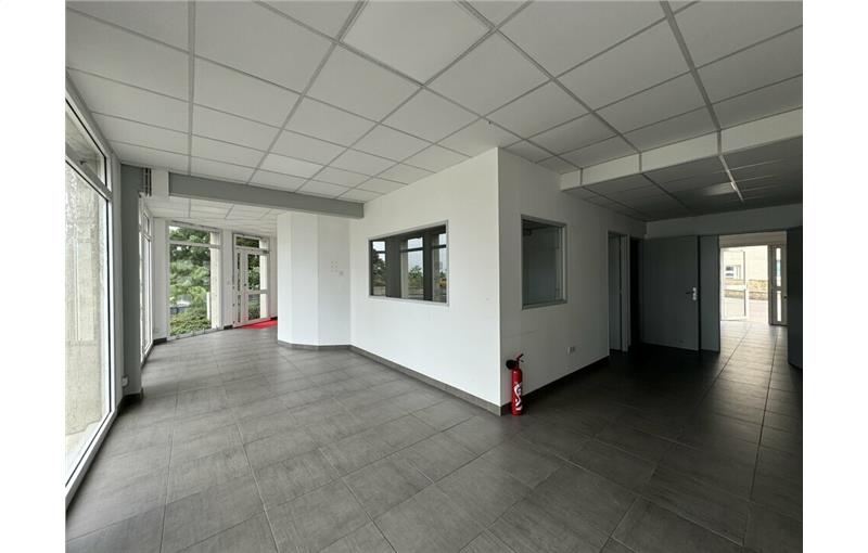 Vente de local commercial de 113 m² à Tours - 37000 photo - 1