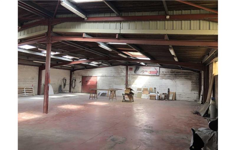 Vente d'entrepôt de 420 m² à Bordeaux - 33000 photo - 1