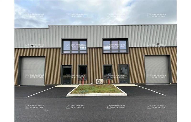 Vente d'entrepôt de 412 m² à Bourgoin-Jallieu - 38300 photo - 1